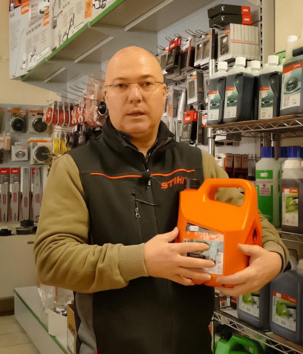 L'Orto Perfetto: La Guida Definitiva alla Scelta di Frese e Accessori per Motozappa